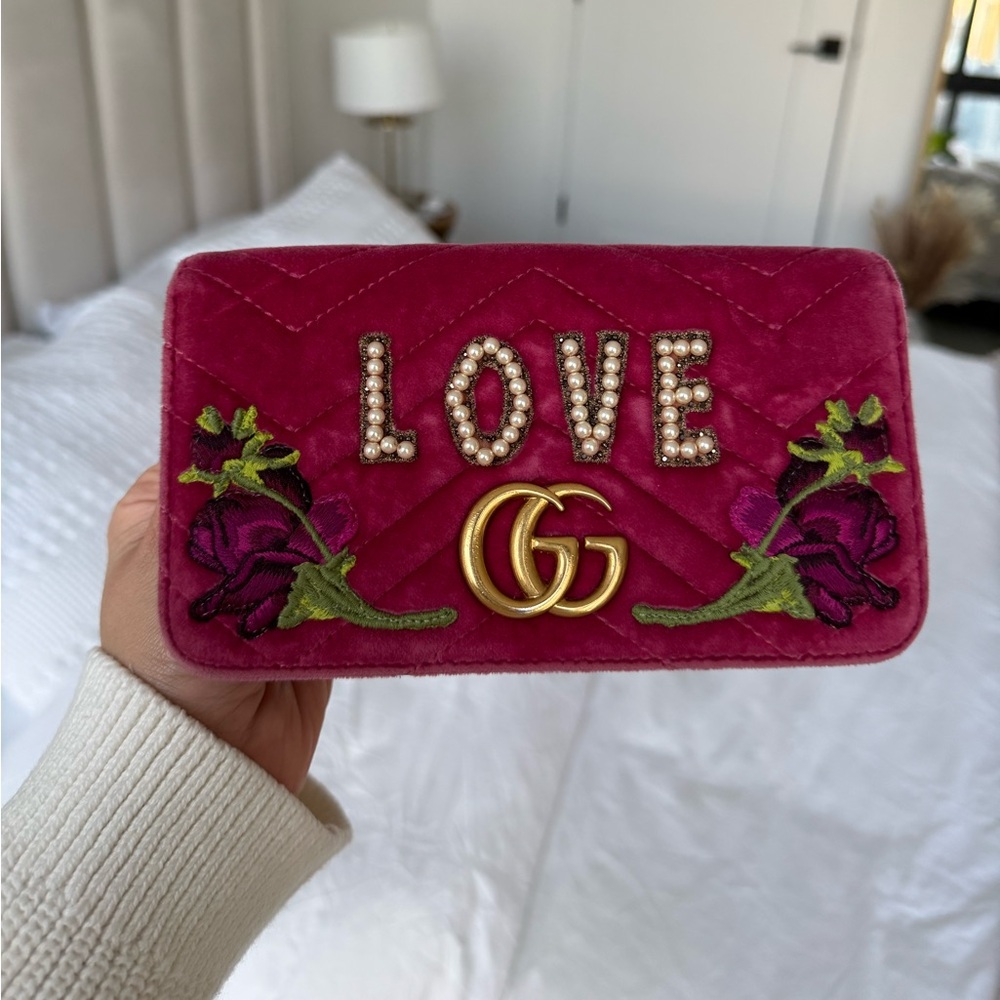Pink Velvet Gucci Marmont 💕 Is in Great Condition ✨